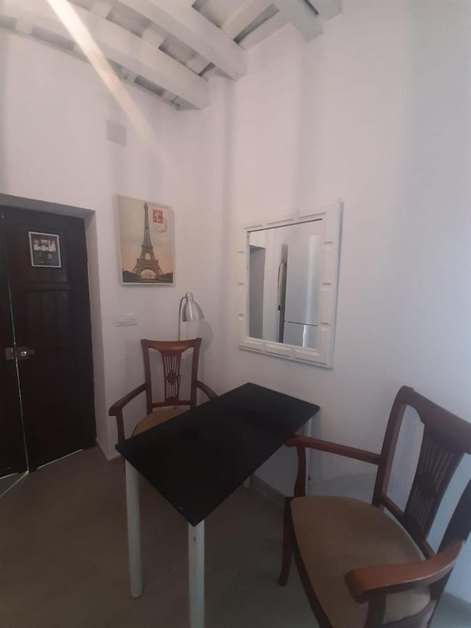 Estudio Del Zaguan Villa เวเฮร์ เด ลา ฟรอนเตรา ภายนอก รูปภาพ